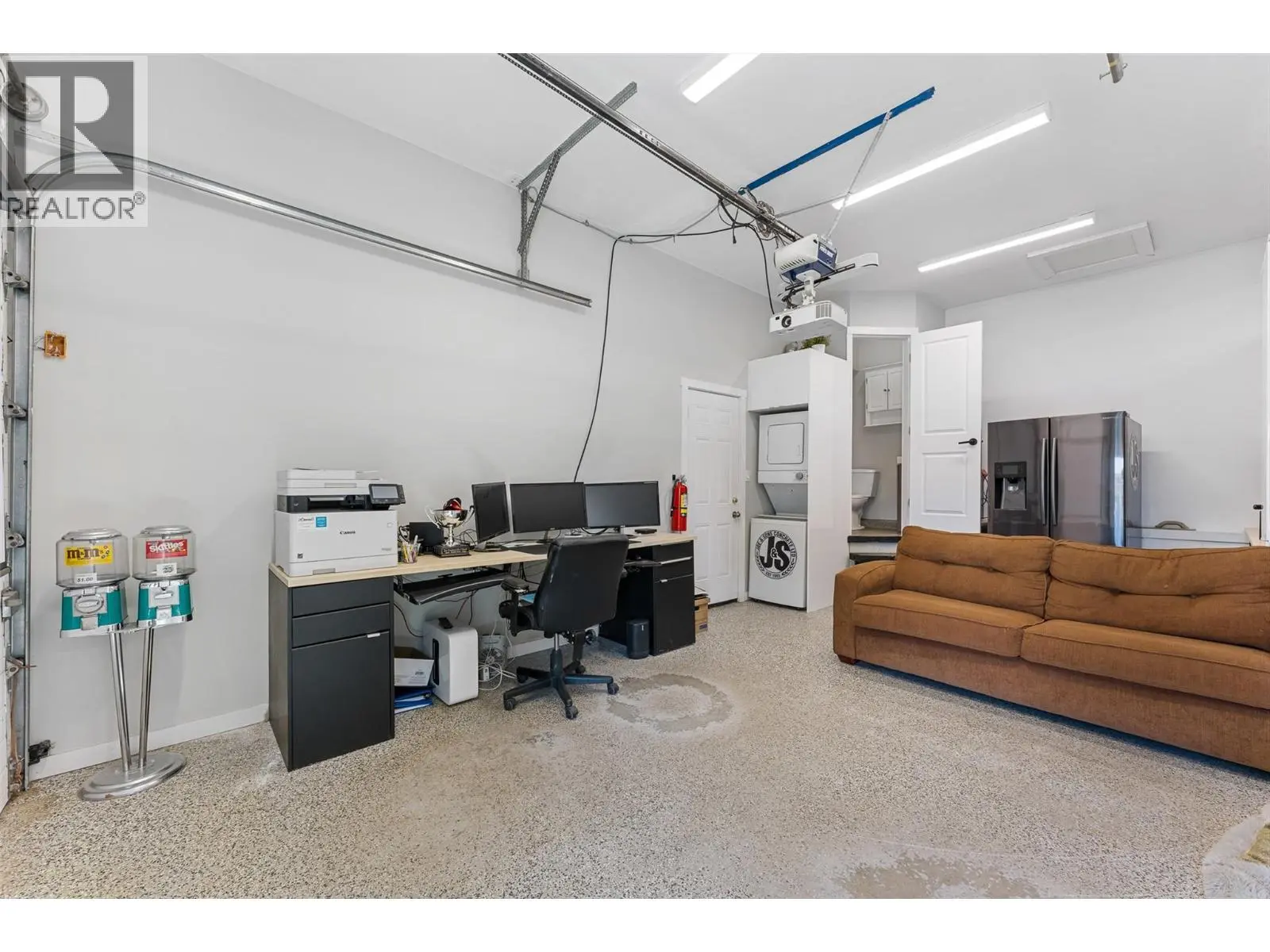 1456 Latta Road. Kelowna, British Columbia