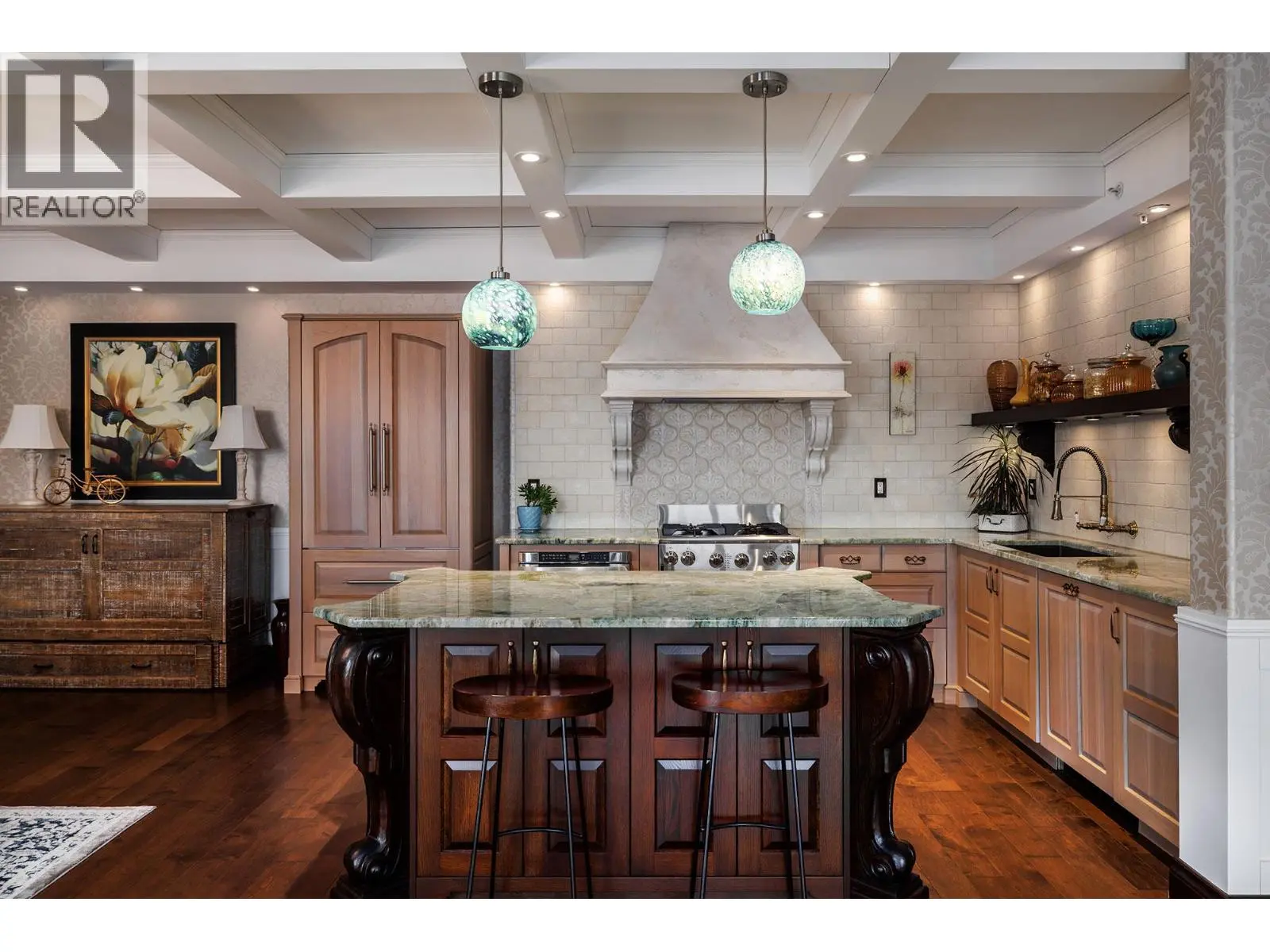 1128 Sunset Drive Unit# 1702. Kelowna, British Columbia