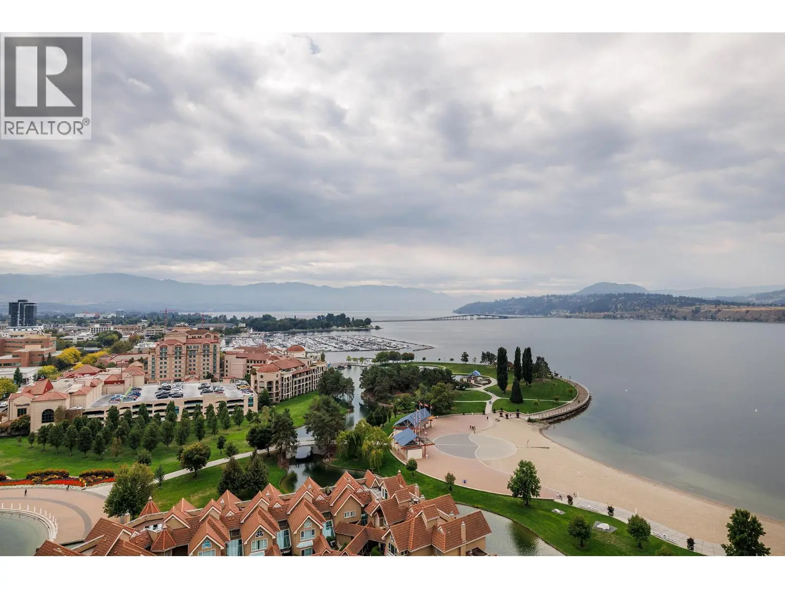 1128 Sunset Drive Unit# 1702. Kelowna, British Columbia