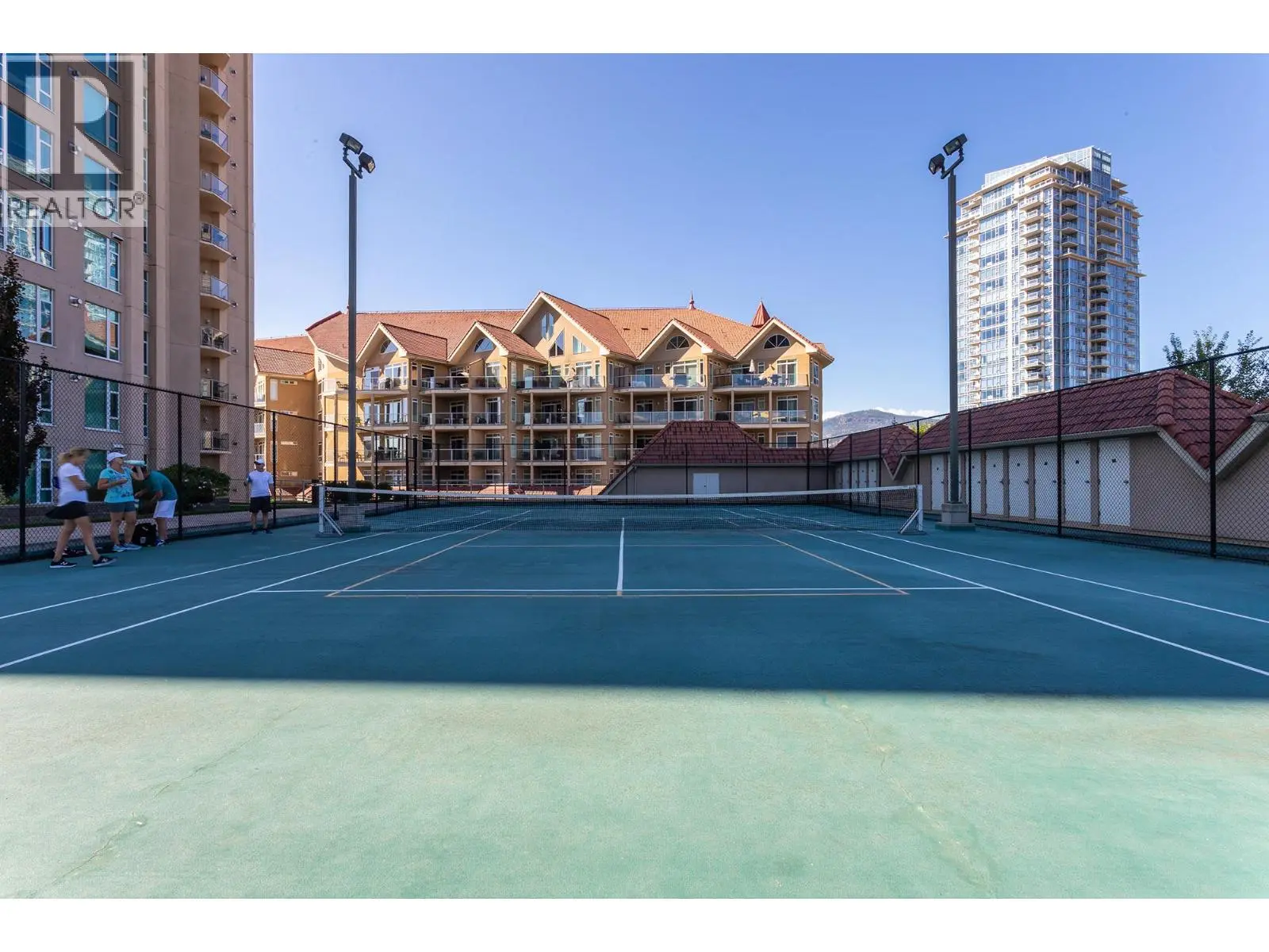 1128 Sunset Drive Unit# 1702. Kelowna, British Columbia