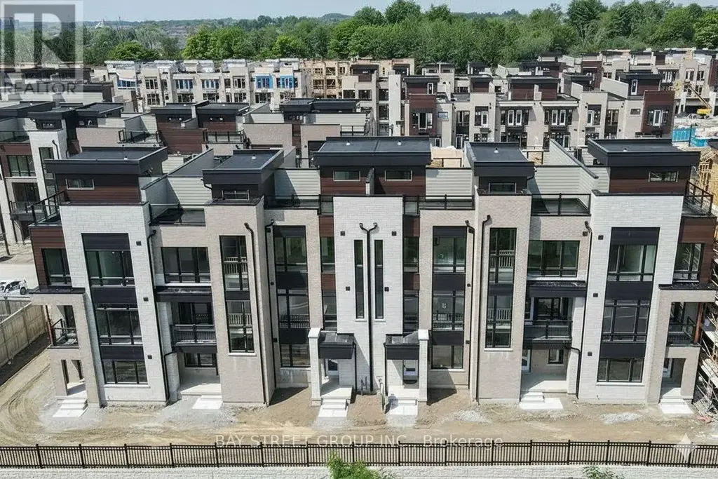 51 Credit Lane, Richmond Hill (Jefferson)