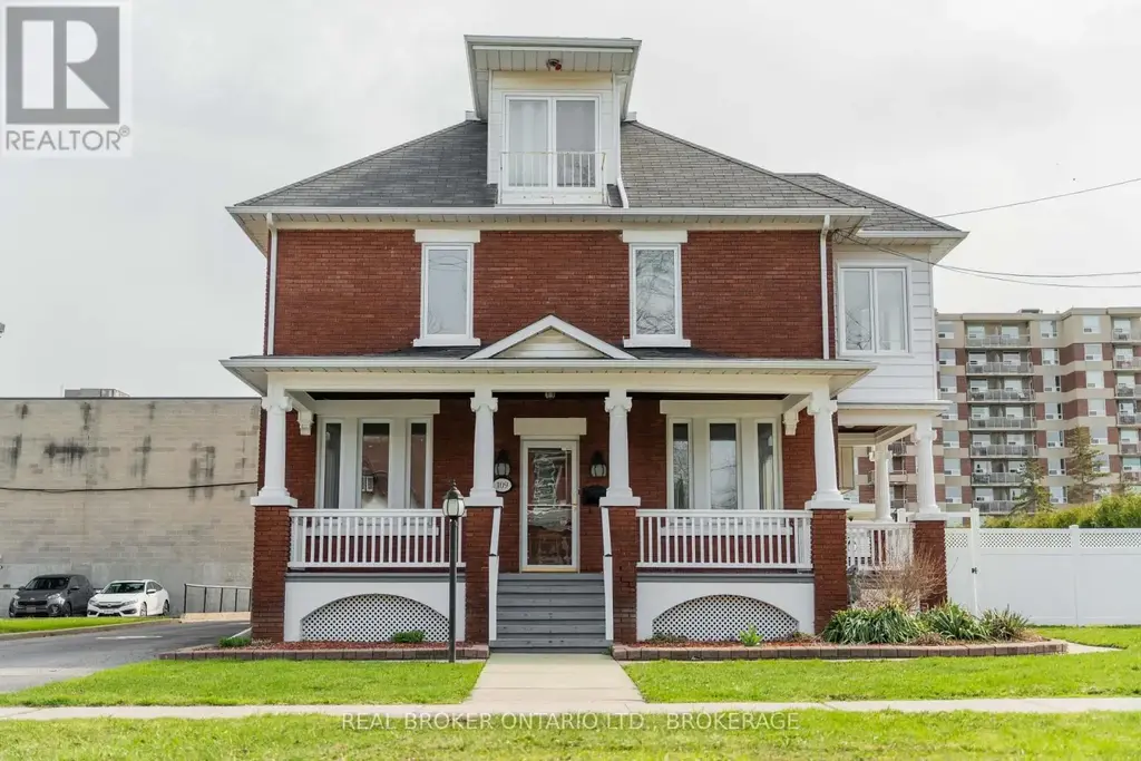 109 York Street, Cornwall