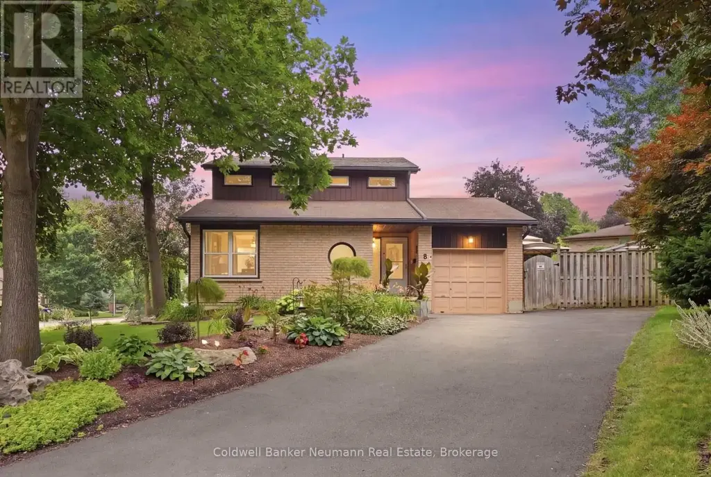 8 Pickwick Place, Guelph (Willow West/Sugarbush/West Acres)