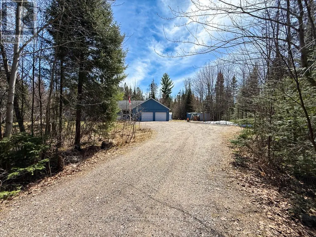 1819 Machar Strong Boundary Road W, Strong