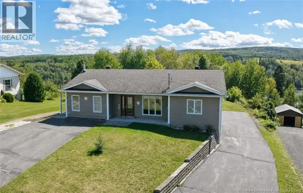 924 St-francois Street, Edmundston
