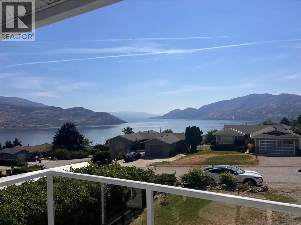 6160 Davies Crescent, Peachland