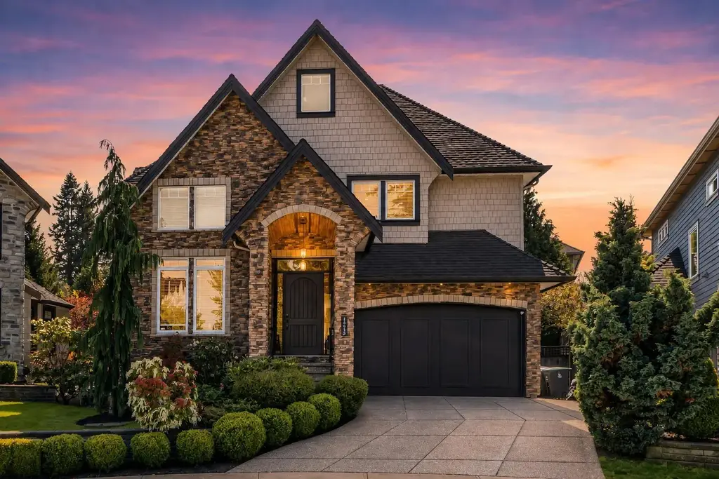 16332 26b Avenue, Surrey