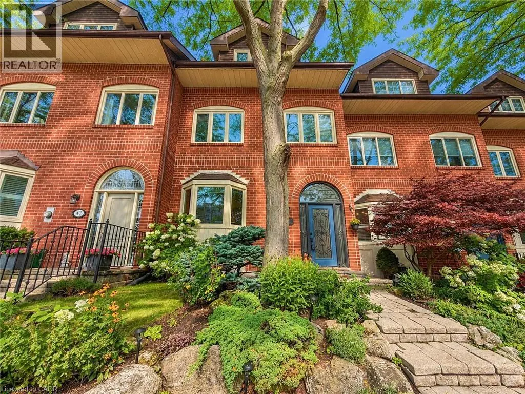45 Tradewind Drive, Oakville