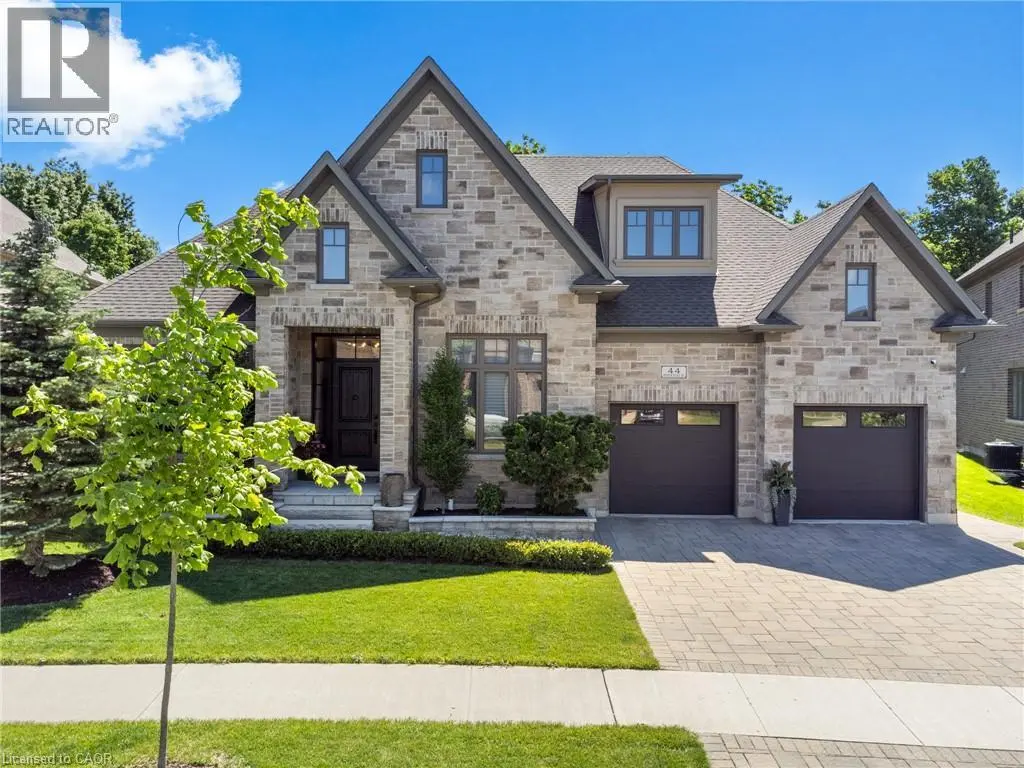 44 Pioneer Ridge Drive, Kitchener