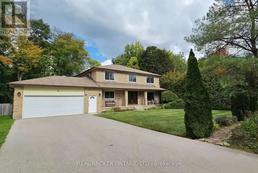 2 Amberglen Court, East Gwillimbury (Holland Landing)