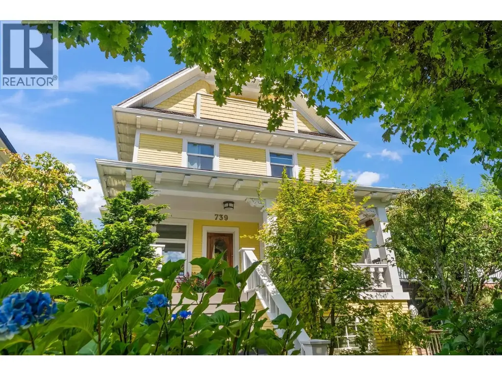 739 E 24th Avenue, Vancouver