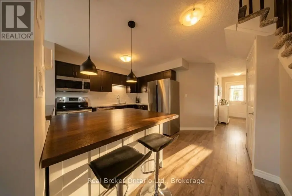 21 - 30 Imperial Road S, Guelph (Willow West/Sugarbush/West Acres)