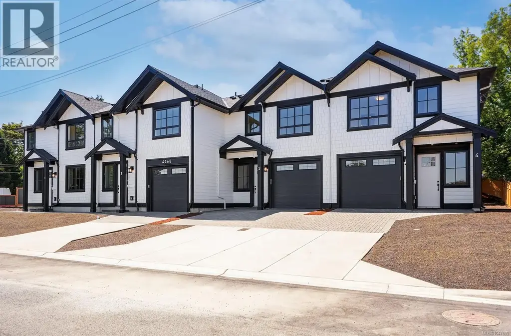 1 4068 Tuxedo Dr, Saanich