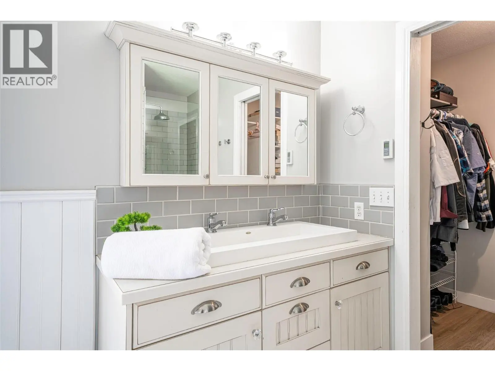 670 Cassiar Road. Kelowna, British Columbia
