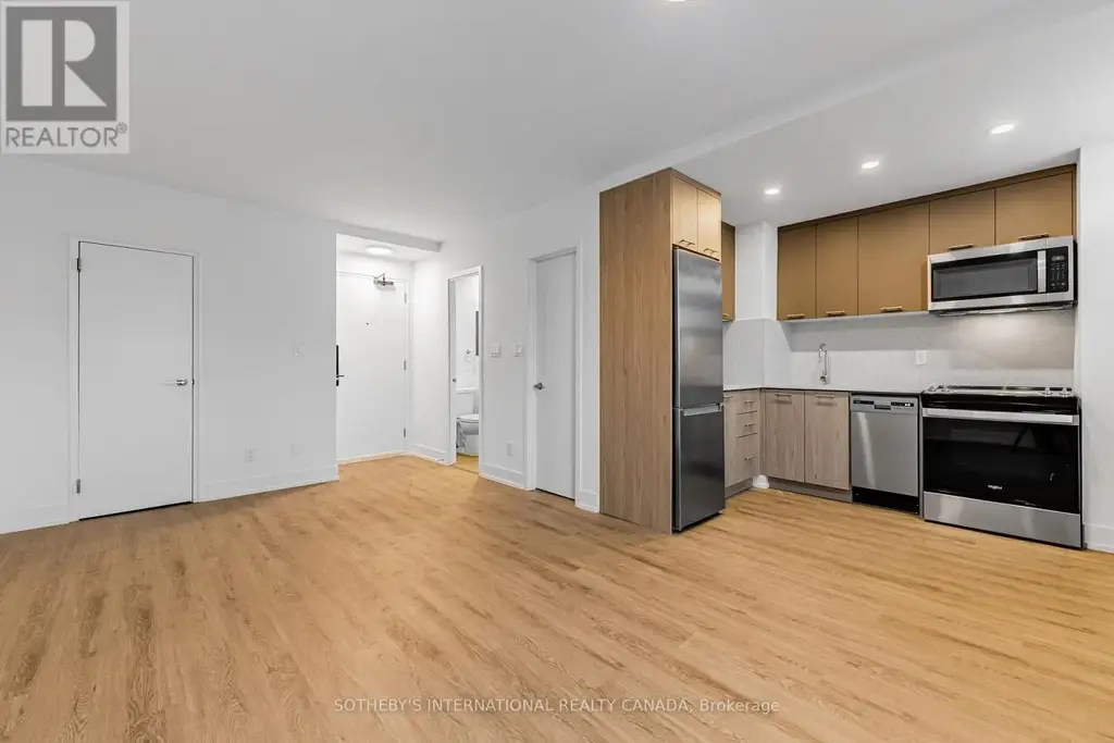 N1016 - 135 Tyndall Avenue, Toronto (South Parkdale)