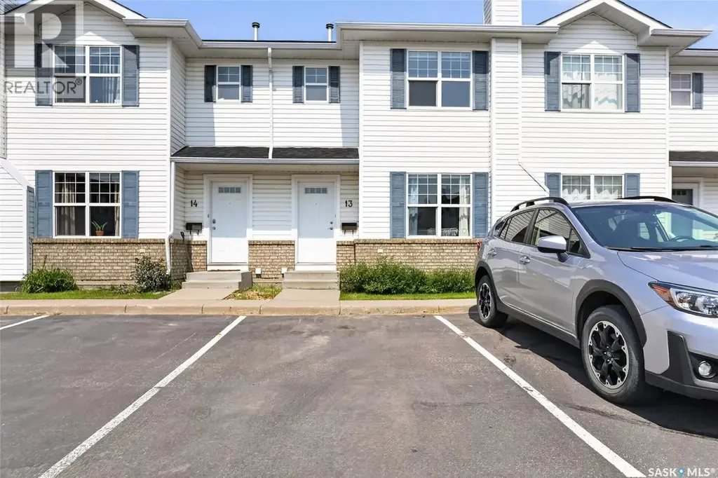 13 102 Pawlychenko Lane, Saskatoon