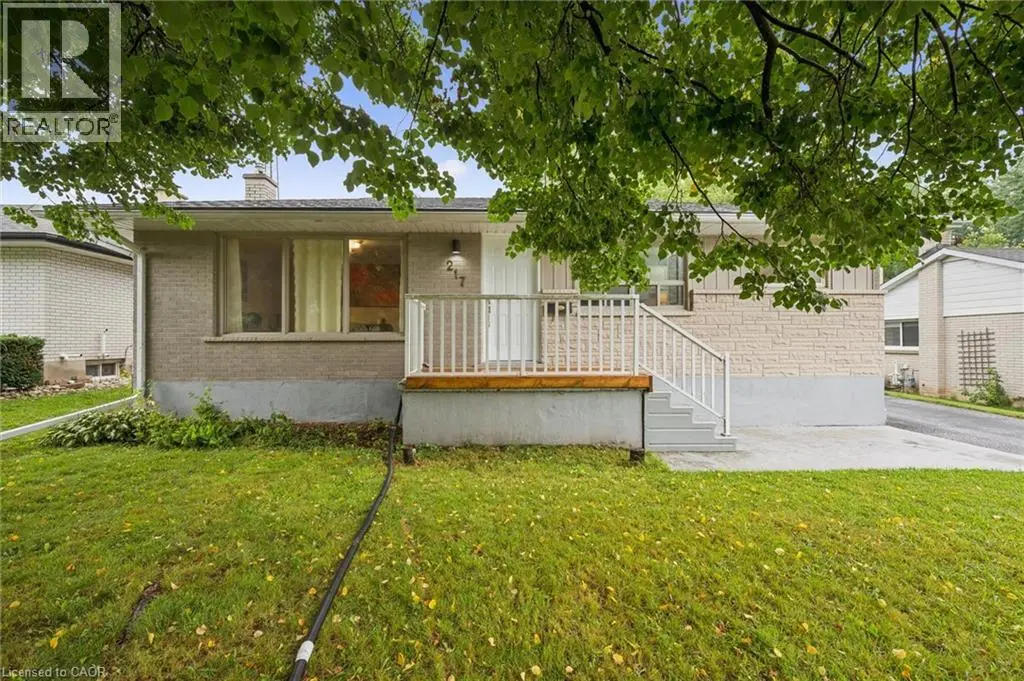 217 Mayfield Avenue, Waterloo