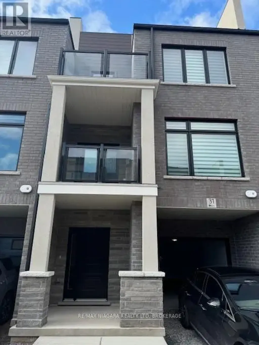31 - 292 Vine Street, St. Catharines (Carlton/Bunting)