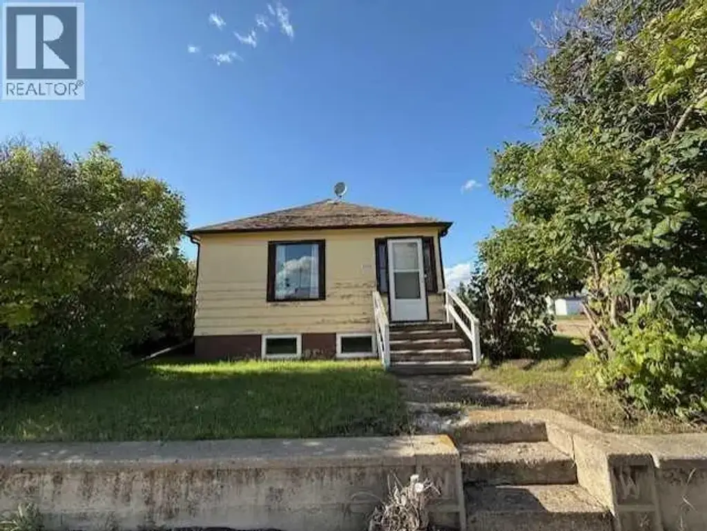 5040 51 Street, Hardisty