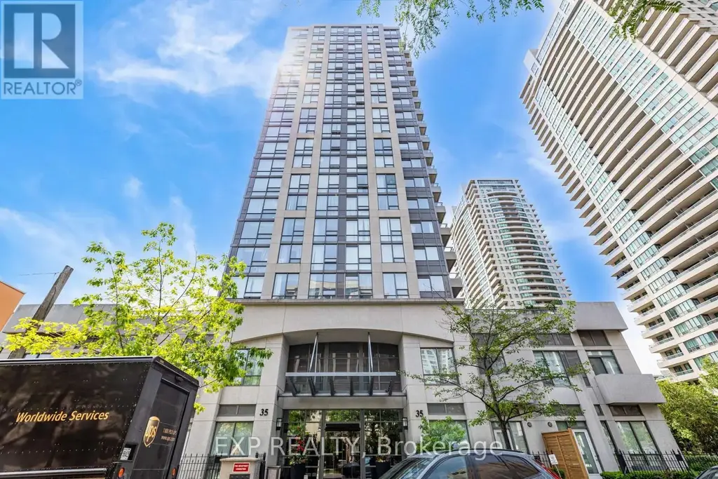 311 - 35 Hollywood Avenue, Toronto (Willowdale East)