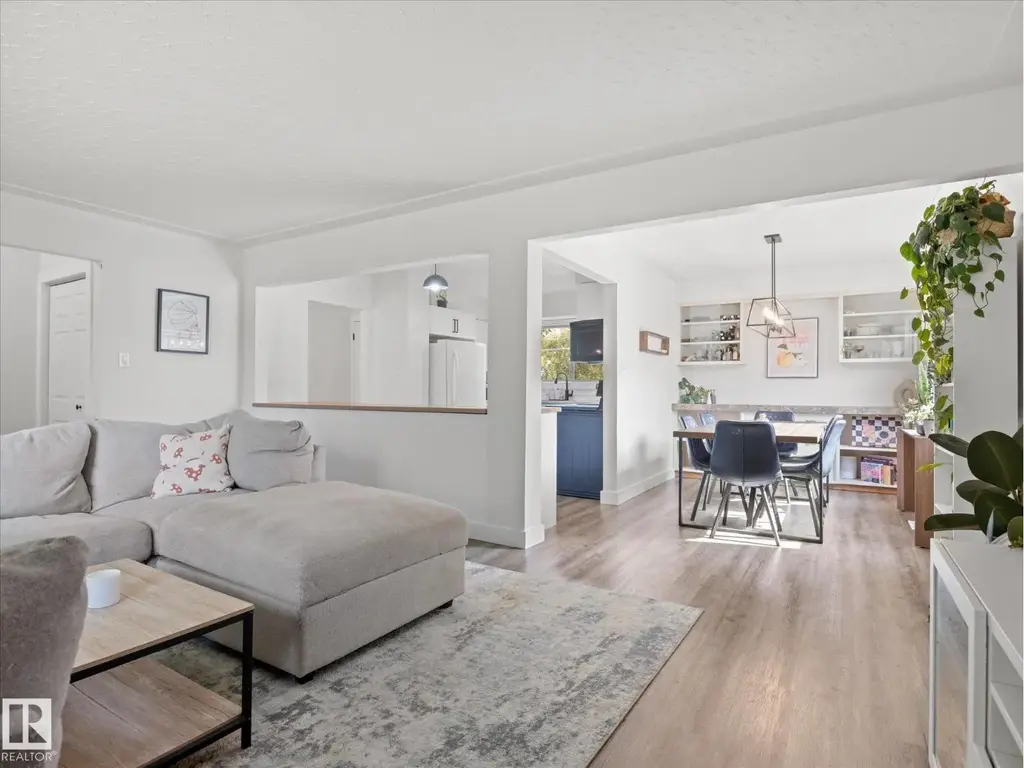 8905 157 St Nw, Edmonton