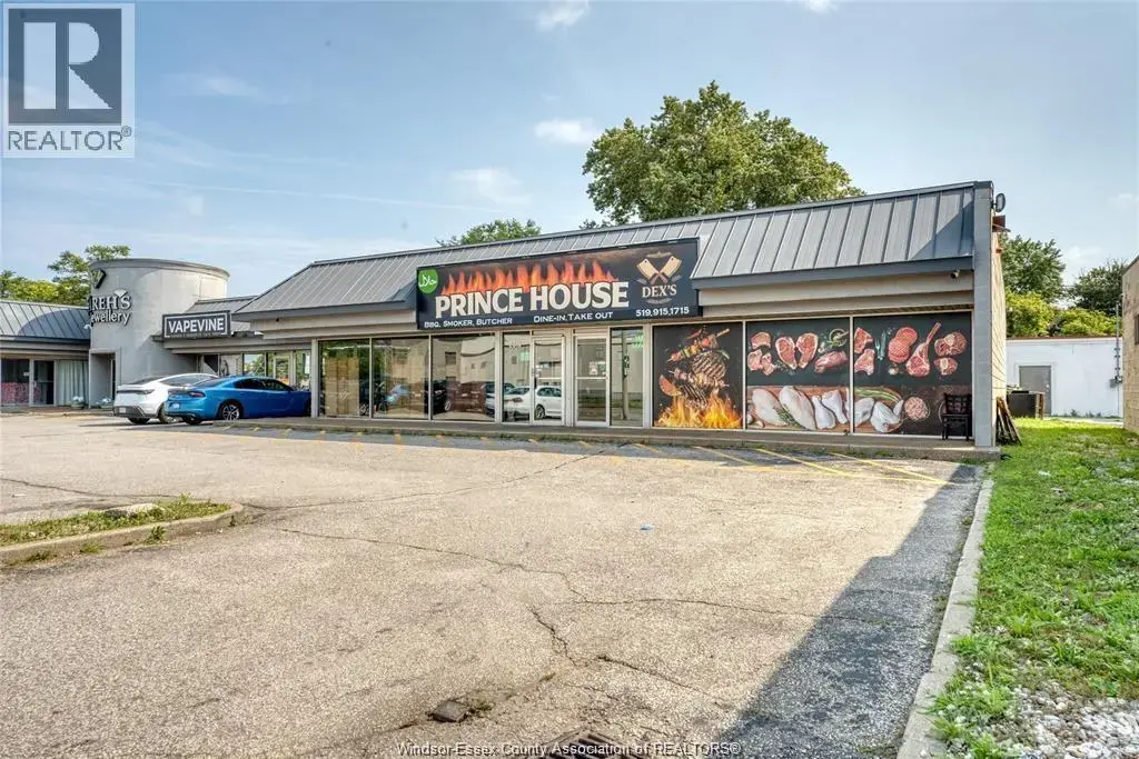 2814 Howard Avenue, Windsor