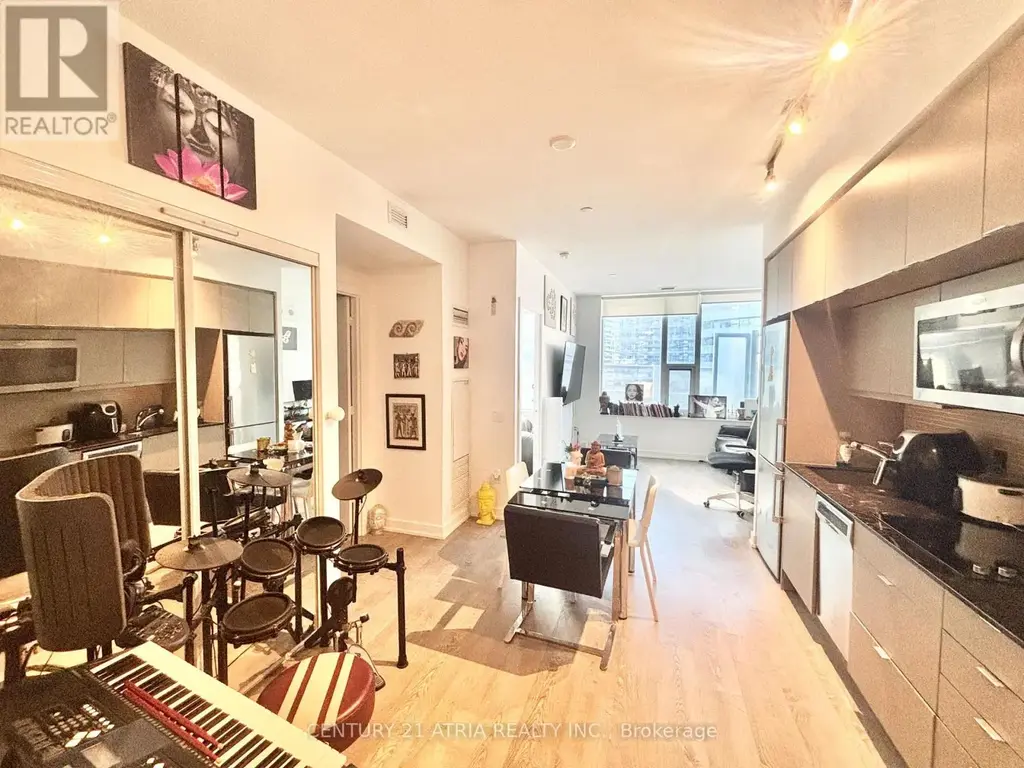 802 - 10 York Street, Toronto (Waterfront Communities)