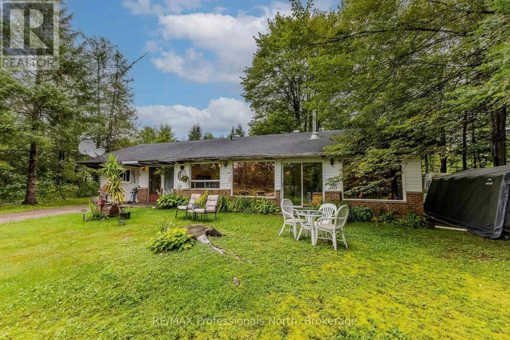3120 Gelert Road, Minden Hills (Snowdon)