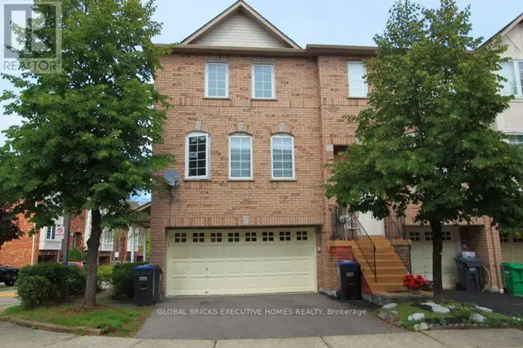 111 - 80 Acorn Place, Mississauga (Hurontario)