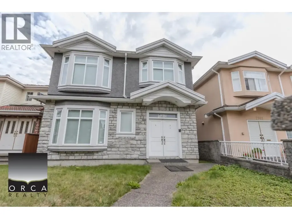 2572 E 2nd Avenue, Vancouver