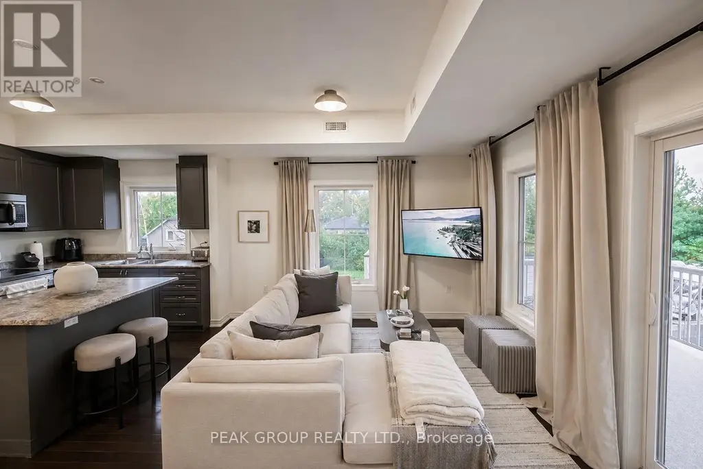 2a - 6884 14th Avenue, Markham (Box Grove)
