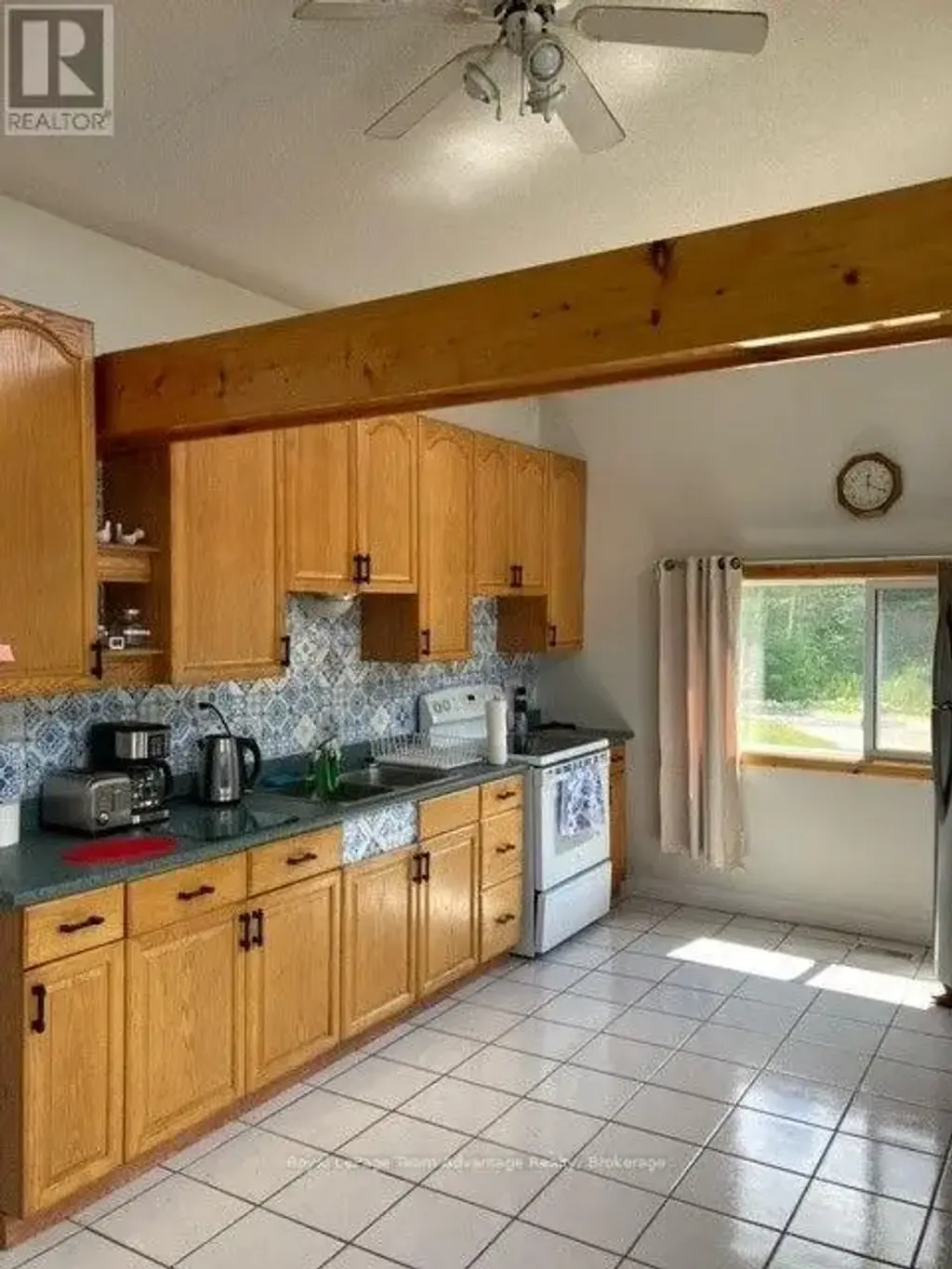 92 Swords(windrose) Road, Whitestone (Hagerman)