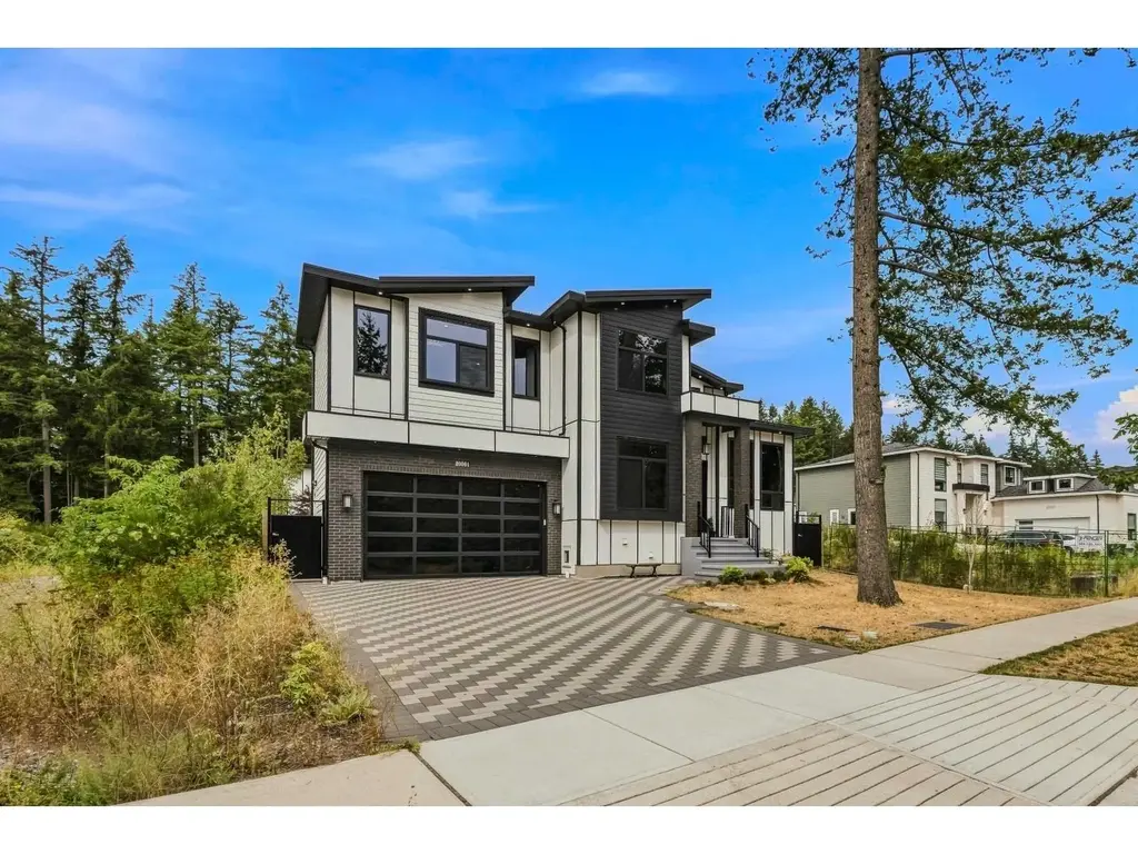 20061 27 Avenue, Langley