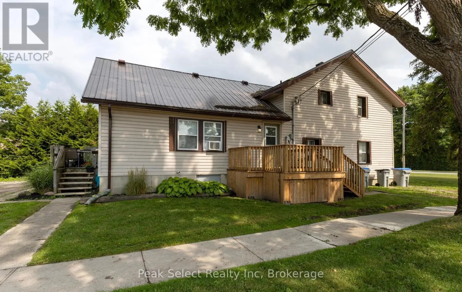 32 Victoria Street W, South Huron (Exeter)