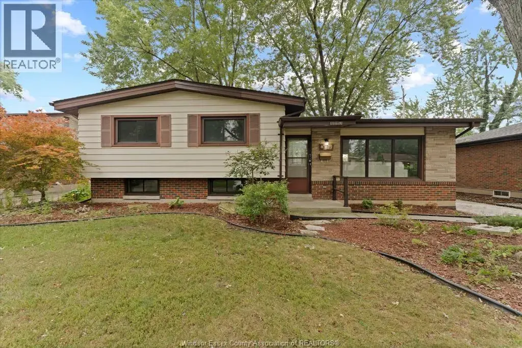 4339 Ashfield Crescent, Windsor