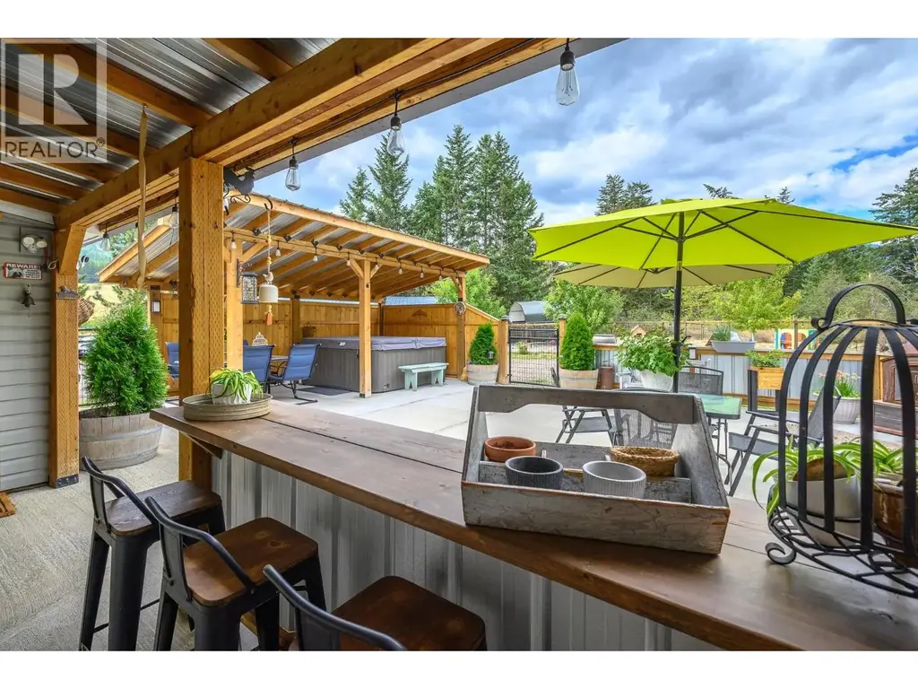 4446 Cedar Hill Road, Falkland