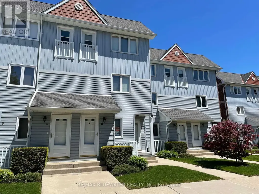 7 - 48 Ontario Street S, Lambton Shores (Grand Bend)
