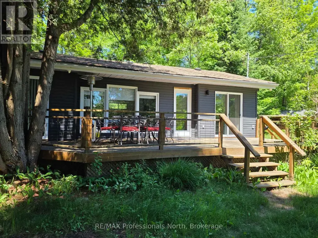 1044 Shanahan Trail, Minden Hills (Minden)