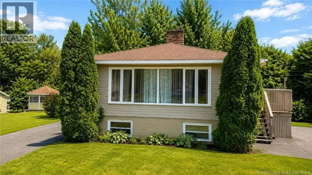 1075 Daniel Drive, Bathurst