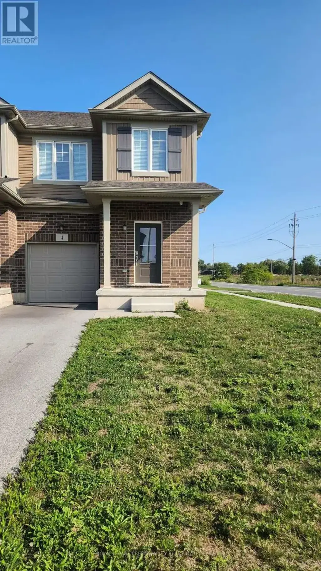 4 Sycamore Street, Welland (West Welland)