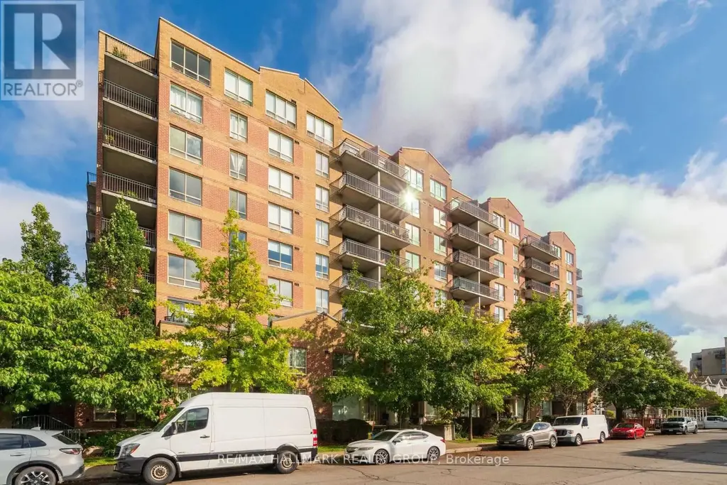 616 - 45 Holland Avenue, Ottawa
