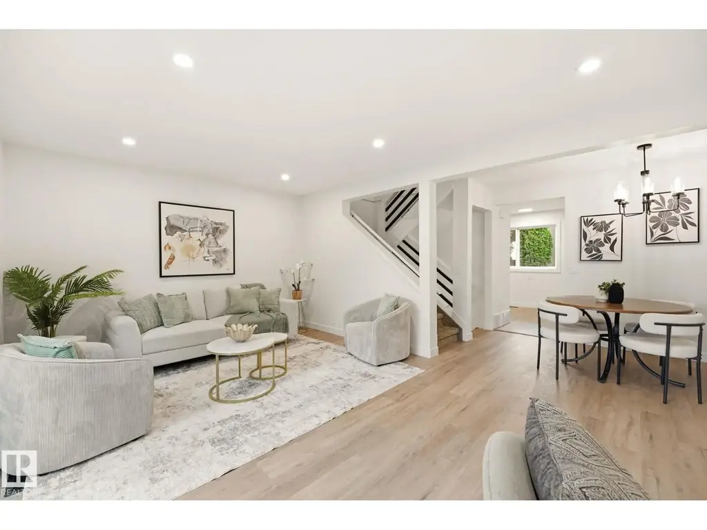 125 Woodborough Wy Nw, Edmonton