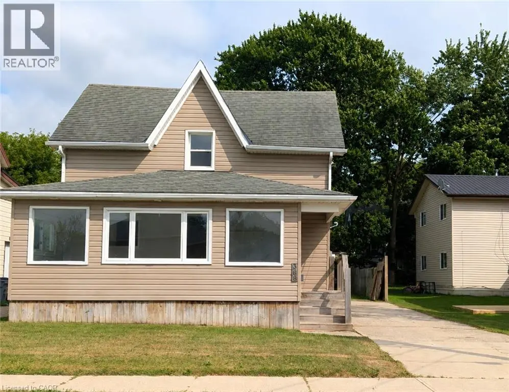 368 Wellington Avenue S, Listowel