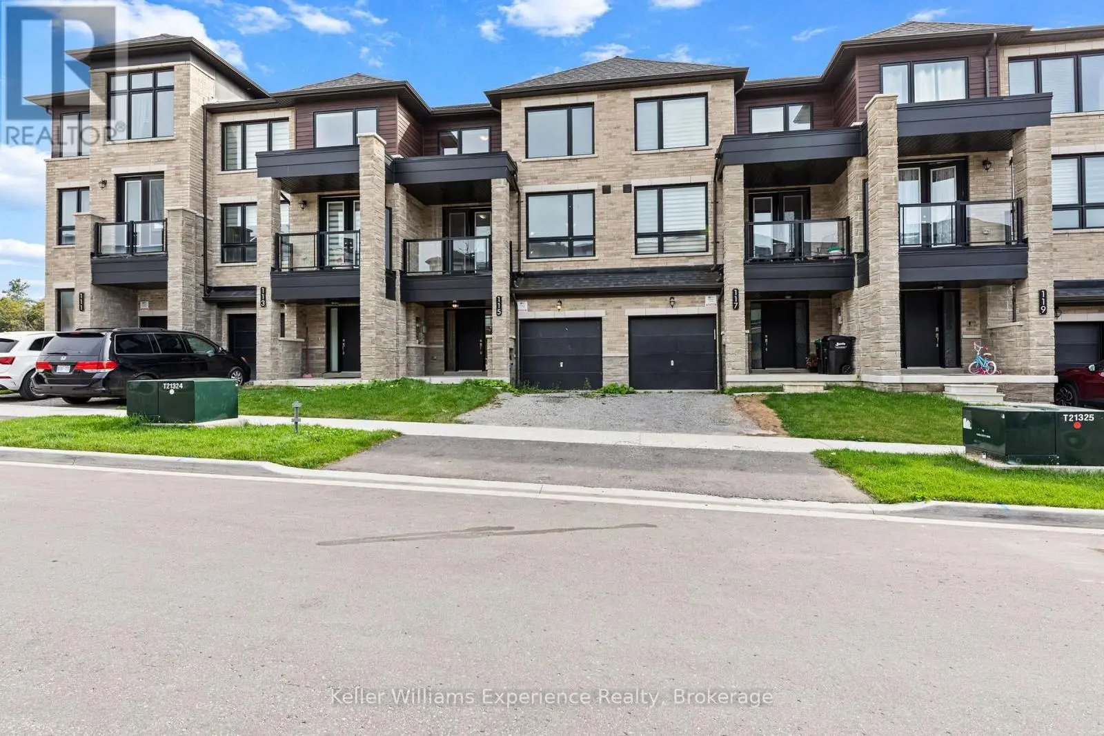 115 Blue Forest Crescent, Barrie (Innis-Shore)