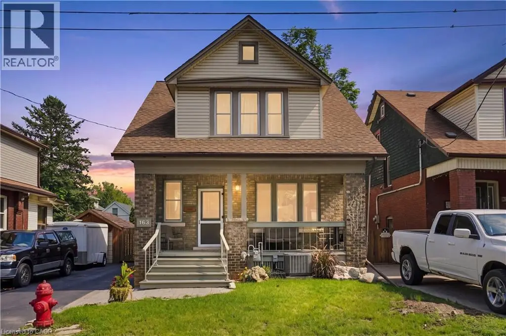 163 Grosvenor Avenue S, Hamilton