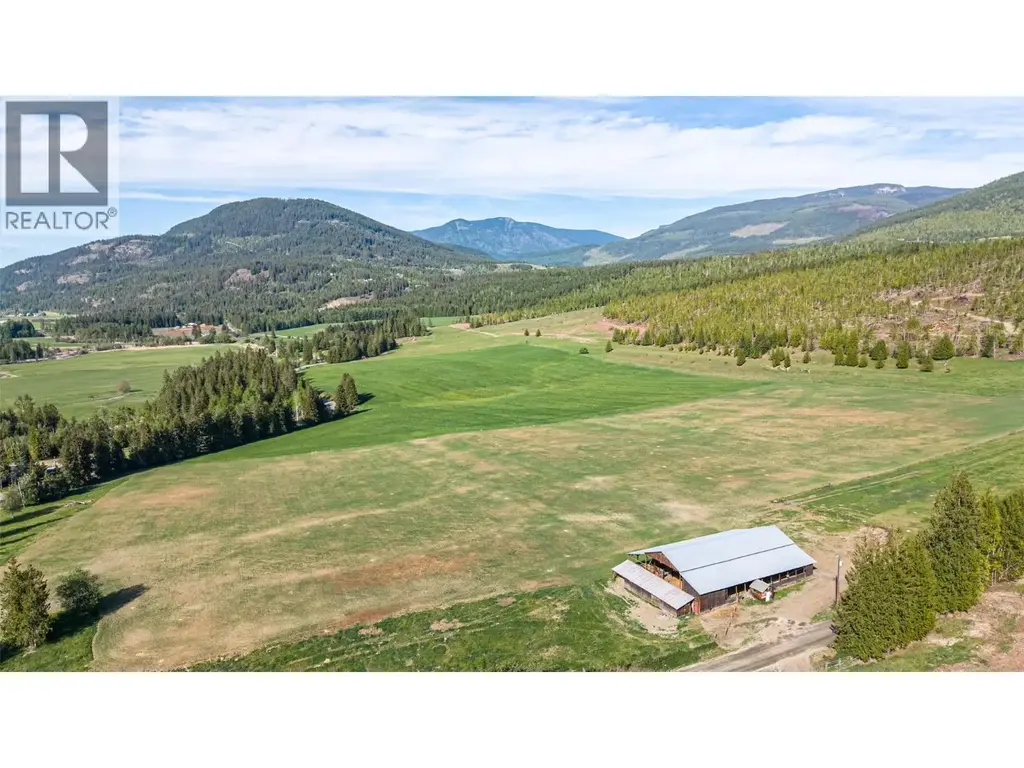 2511 Mabel Lake Road, Lumby