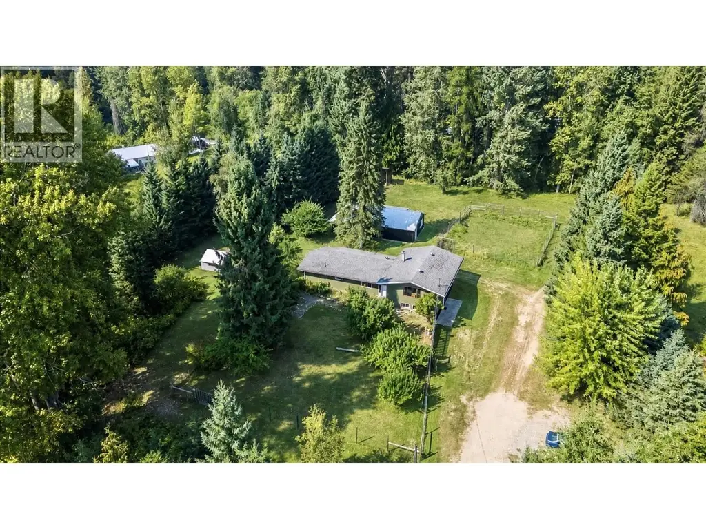 3710 Ladybird Road, Krestova