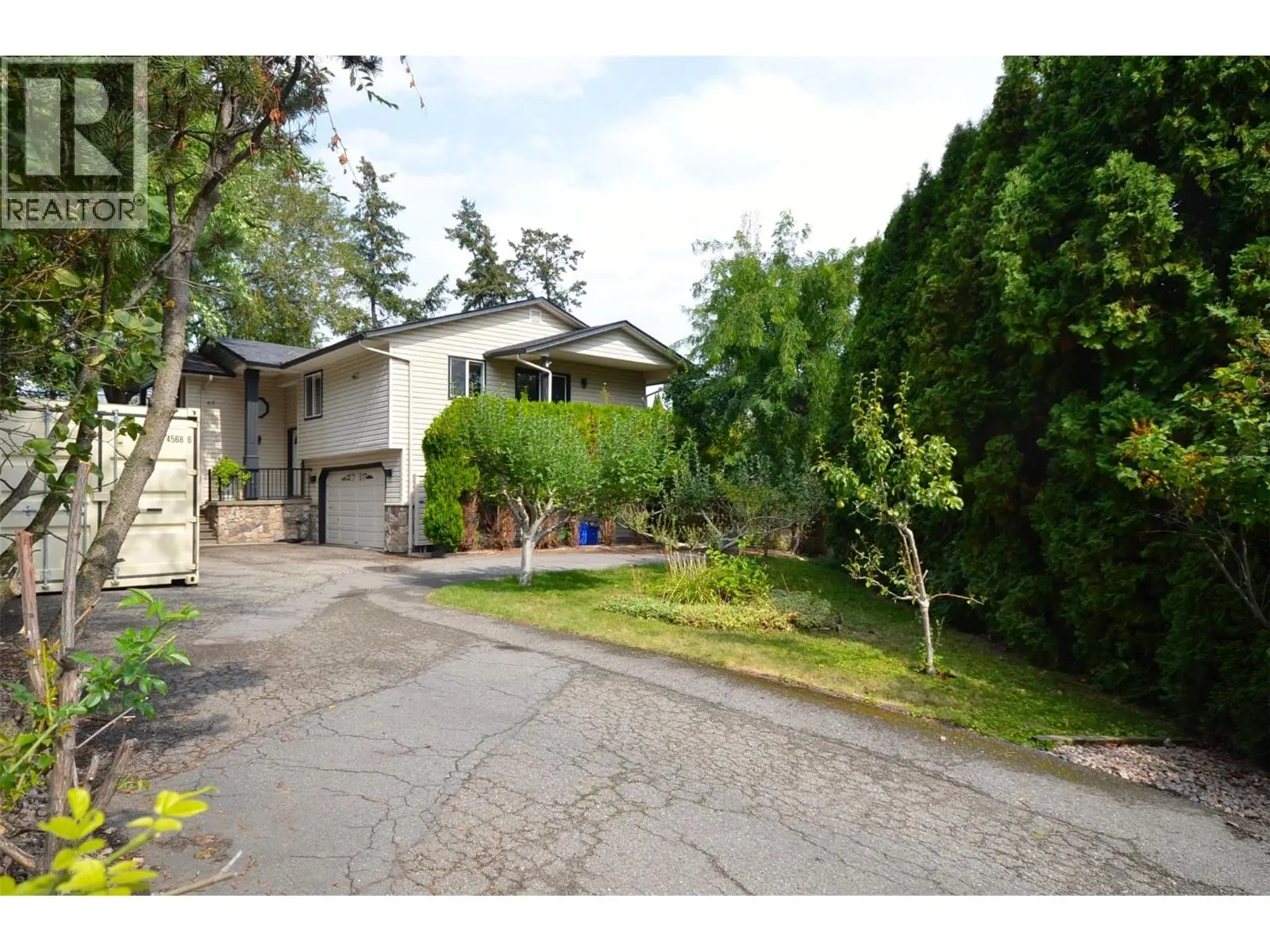 65 Sarsons Place. Coldstream, British Columbia