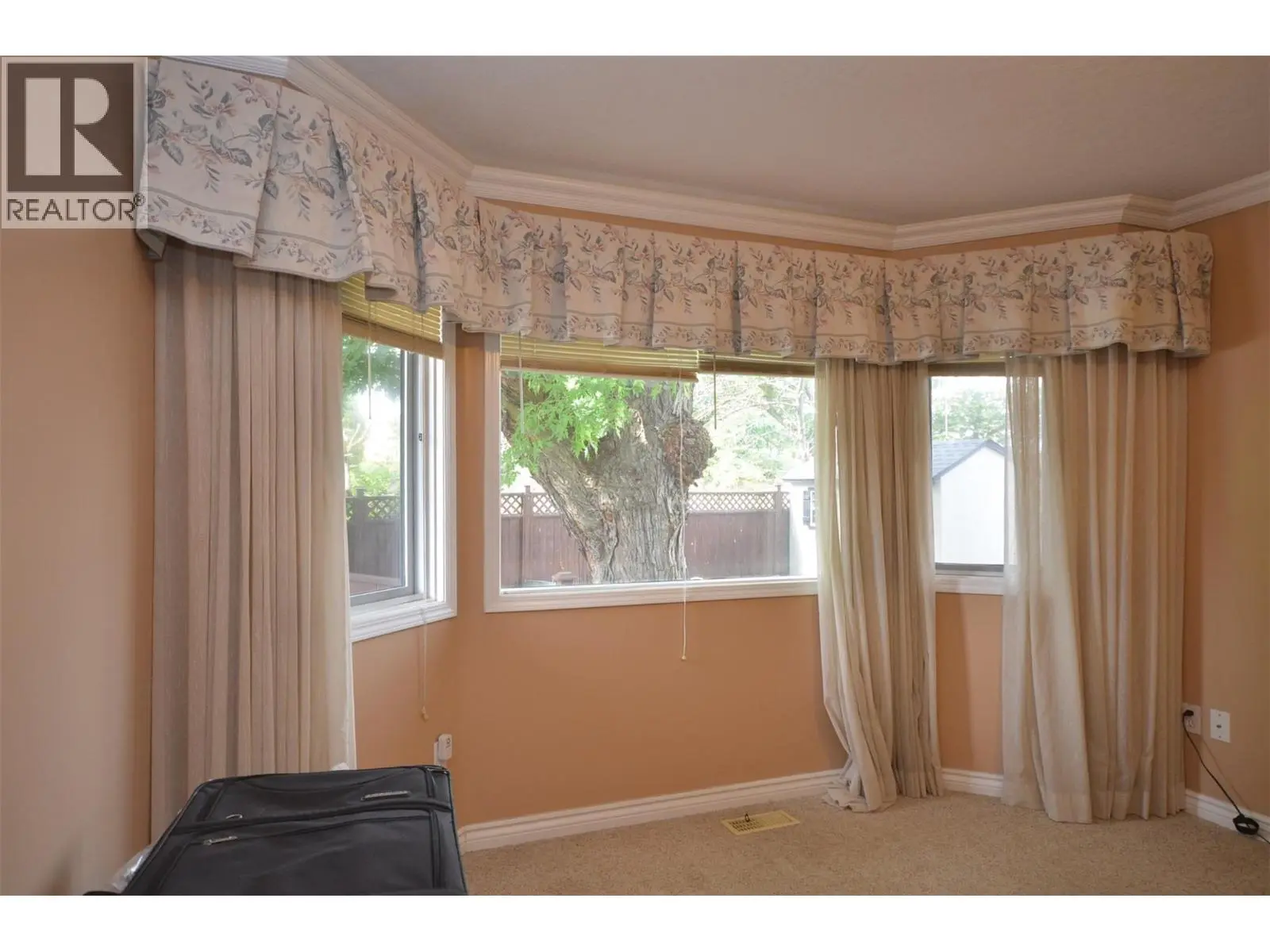 65 Sarsons Place. Coldstream, British Columbia