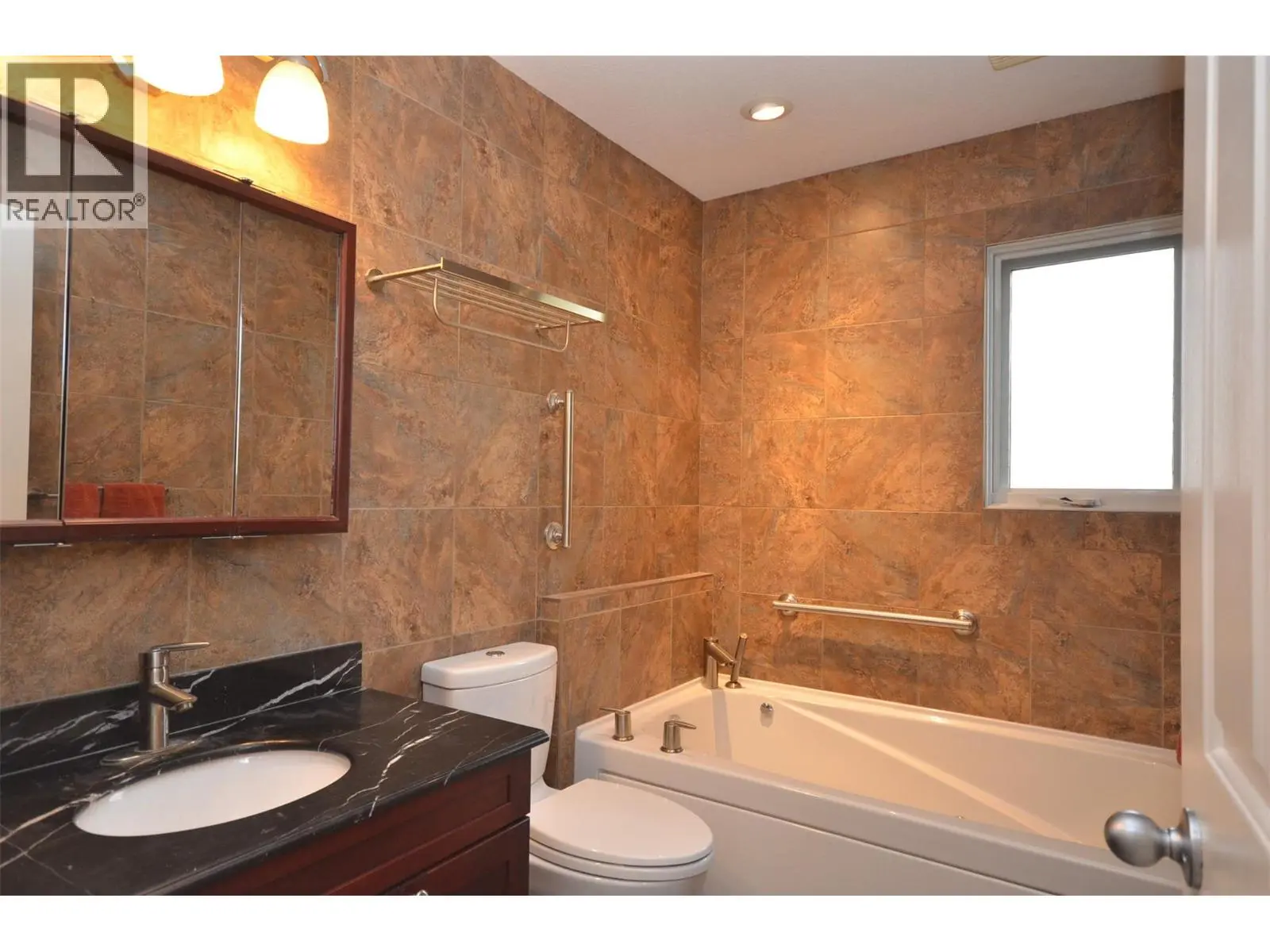 65 Sarsons Place. Coldstream, British Columbia